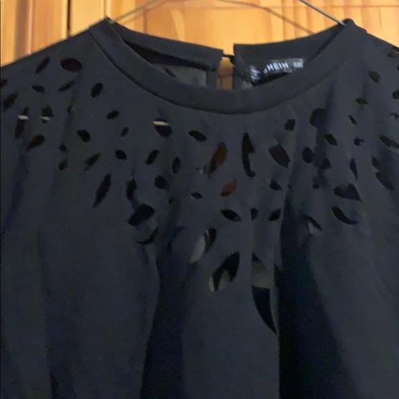 Long Sleeve Cut Out Top - Picture 2 of 2